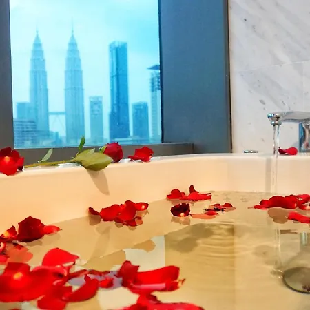 Moonway Suites At Eaton Klcc Kuala Lumpur Exterior photo