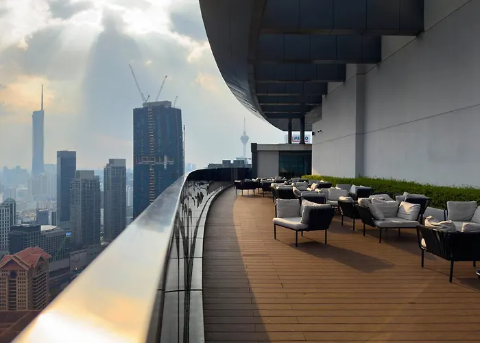 Moonway Suites At Eaton Klcc